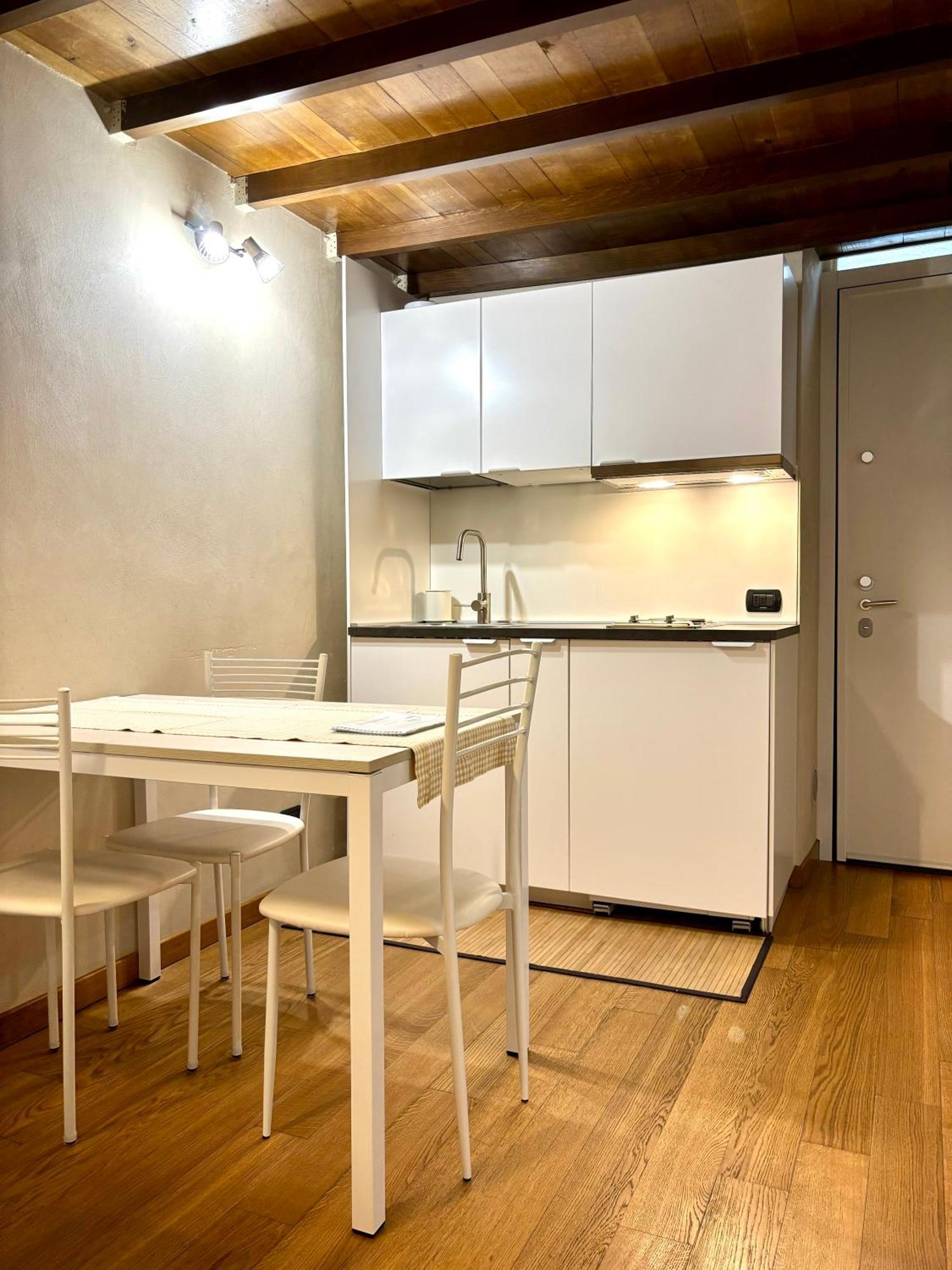Bramantesco Aparthotel Bergamo Luaran gambar
